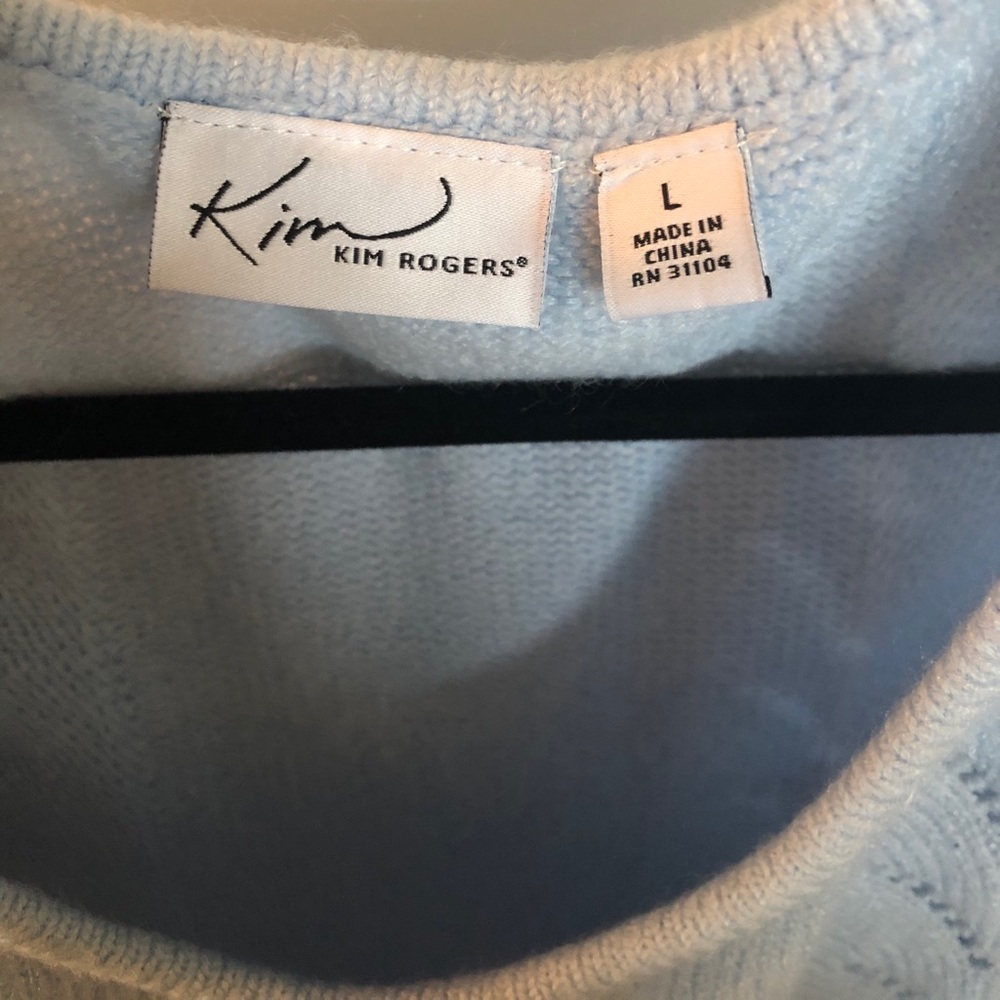 Sweater - Picture 1 of 2